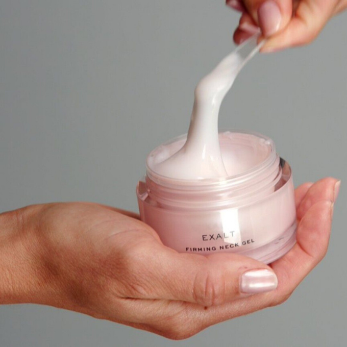 Temple Spa EXALT Firming Neck Gel with spatula